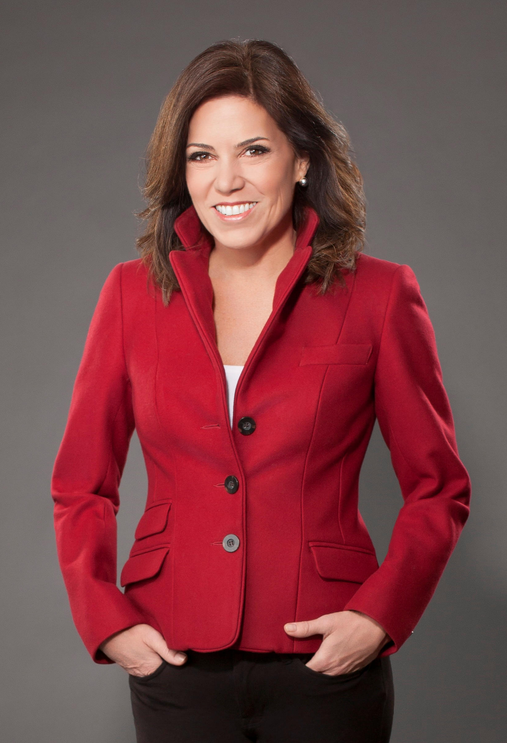 Michele tafoya works 200TH game on NFL sidelines this sunday as patriots vi...